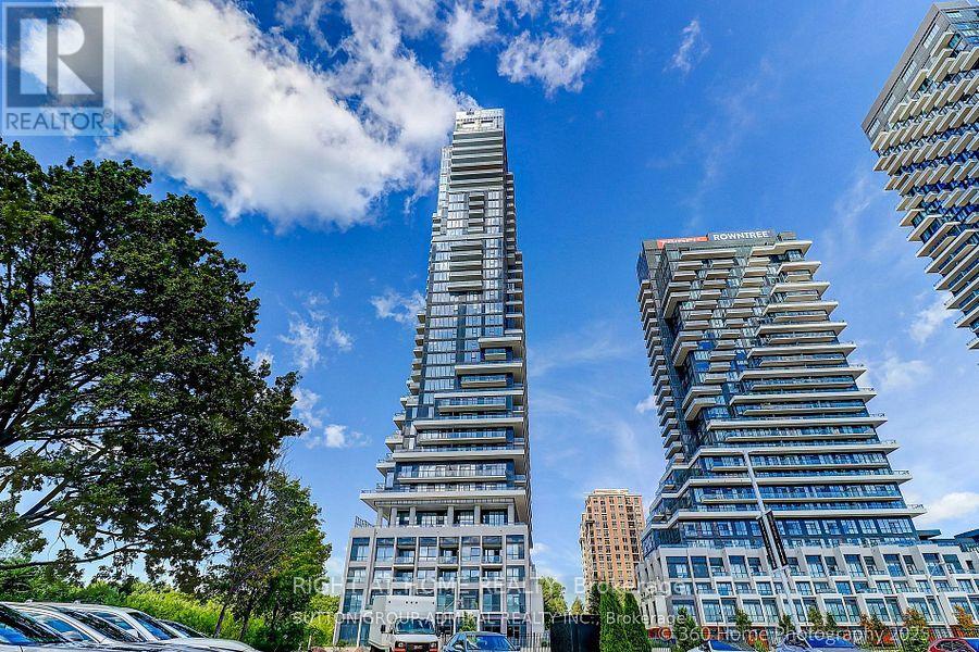 1103 - 20 Inn On The Park Drive, Toronto, Ontario  M3C 0P8 - Photo 3 - C13436834