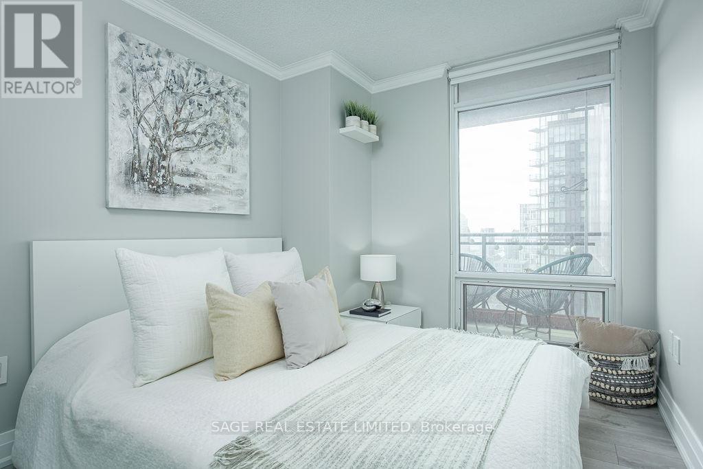 3707 - 25 Telegram Mews, Toronto, Ontario  M5V 3Z1 - Photo 12 - C13436920