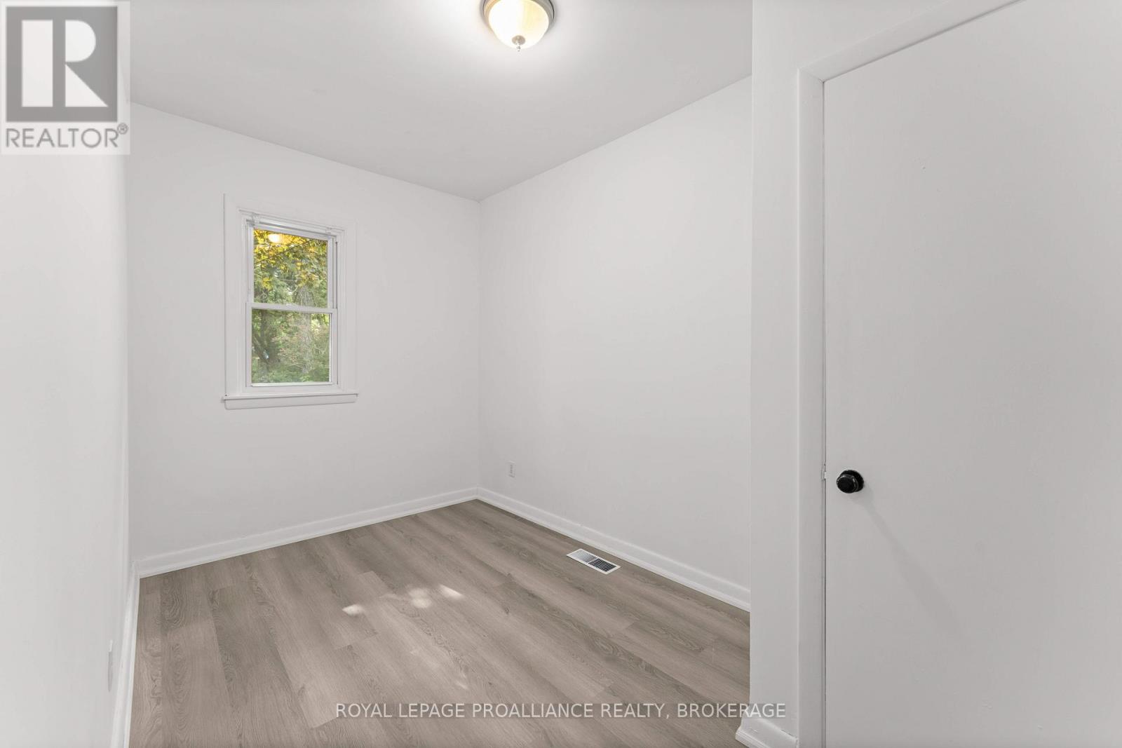 468-470 Victoria Street, Kingston, Ontario  K7L 3Z7 - Photo 20 - X13436872