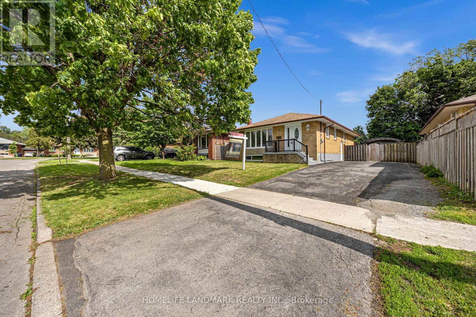 3 Chopin Avenue, Toronto, Ontario  M1K 2W3 - Photo 35 - E13436842