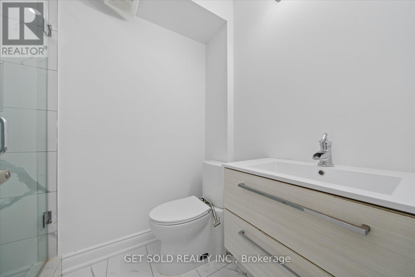1761 Magenta Road, Pickering, Ontario  L1X 0E1 - Photo 11 - E13436888