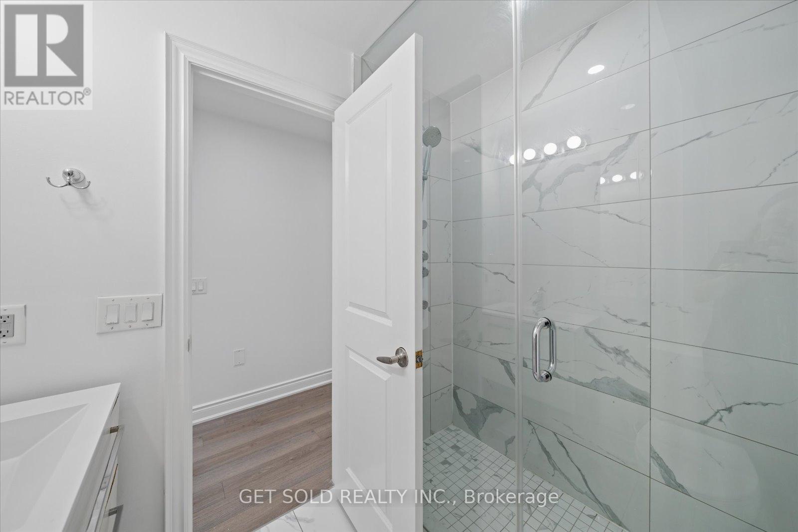 1761 Magenta Road, Pickering, Ontario  L1X 0E1 - Photo 12 - E13436888
