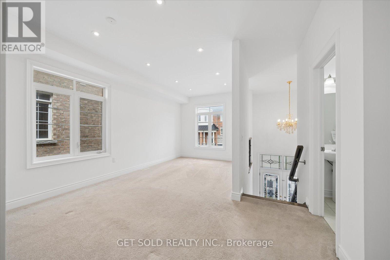 1761 Magenta Road, Pickering, Ontario  L1X 0E1 - Photo 13 - E13436888