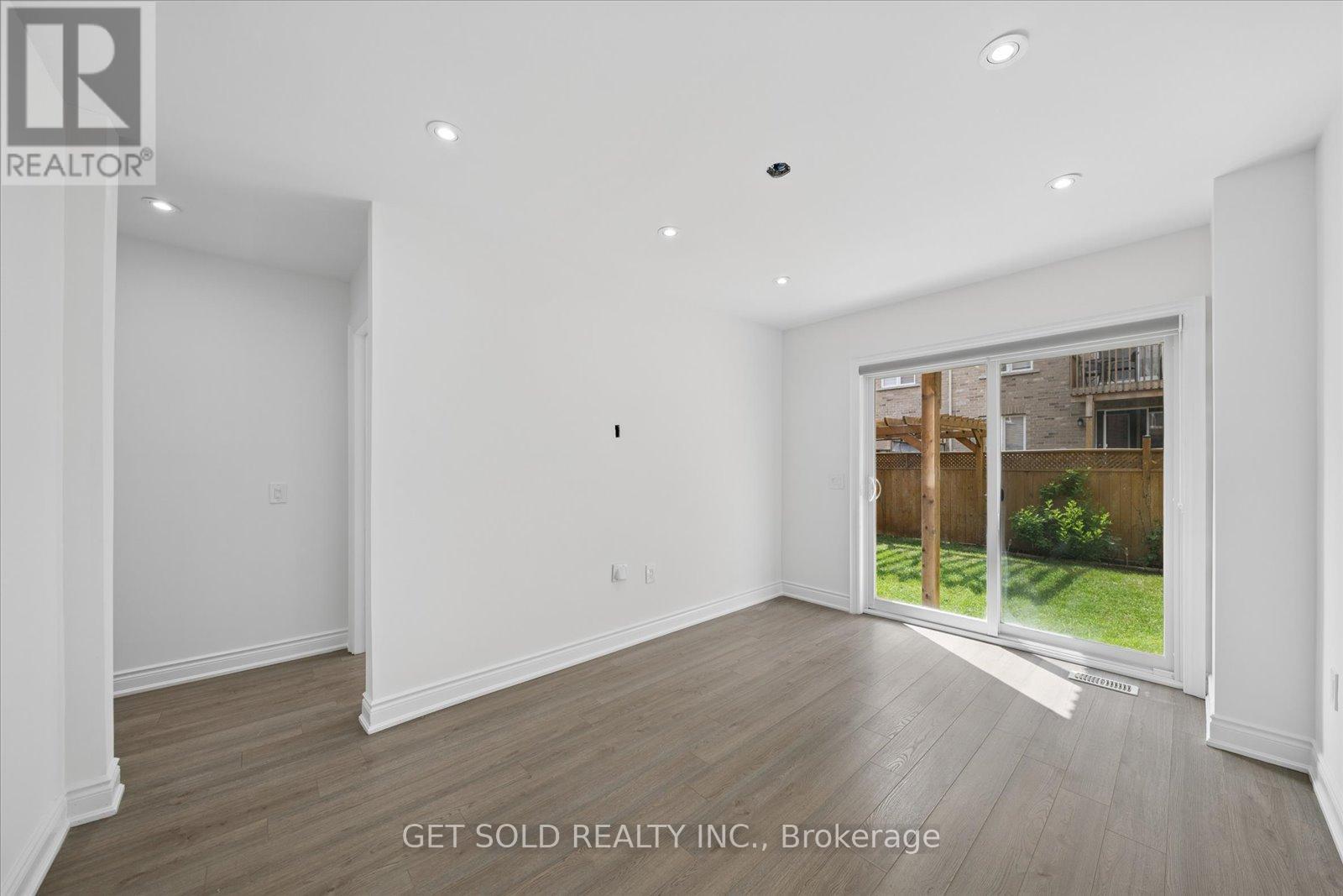 1761 Magenta Road, Pickering, Ontario  L1X 0E1 - Photo 9 - E13436888