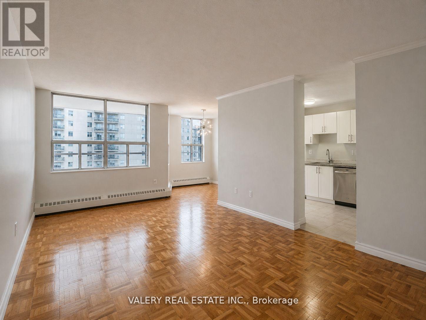 1014 - 75 Eastdale Avenue, Toronto, Ontario  M4C 5N3 - Photo 4 - E13436926