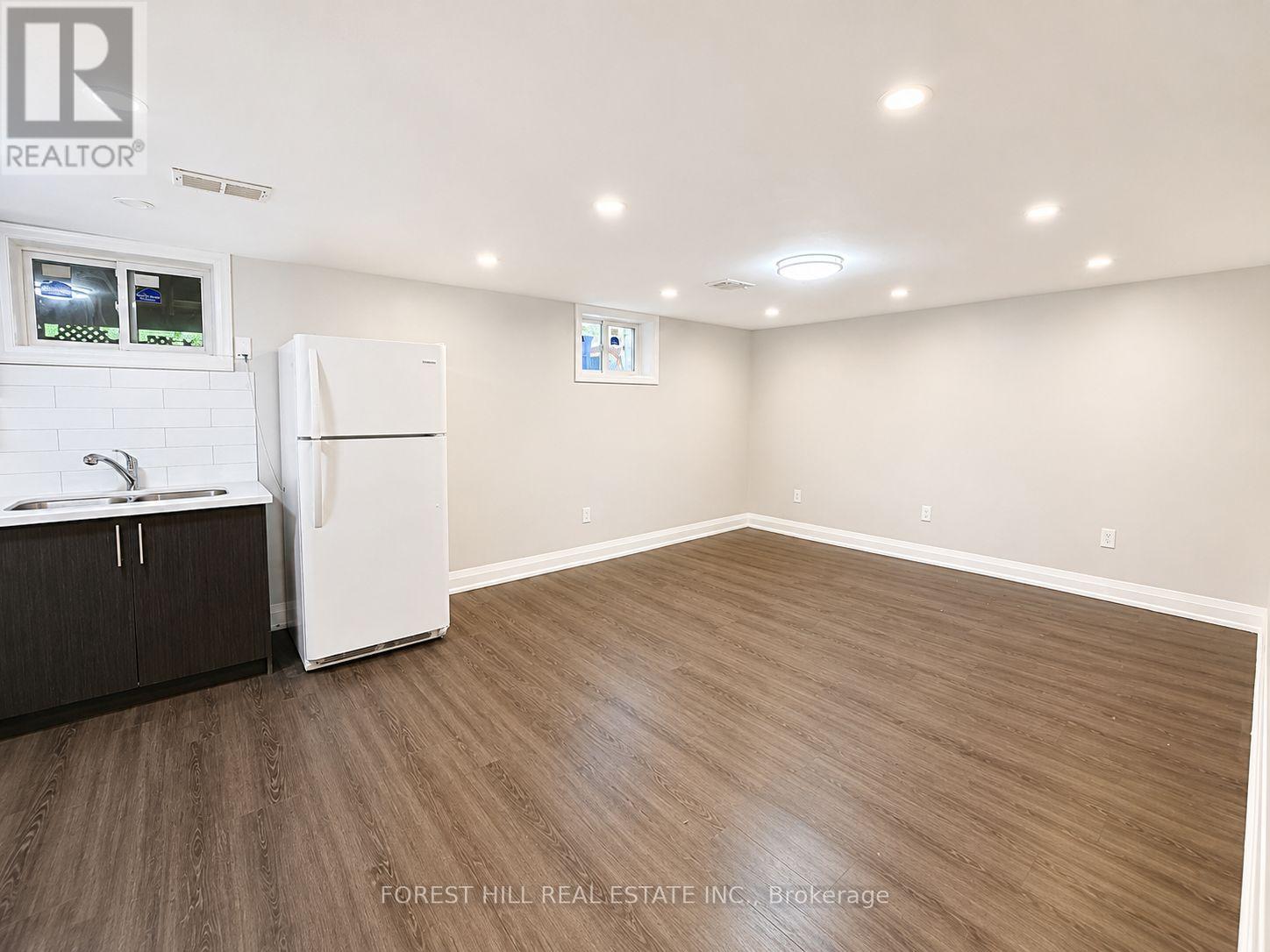 Bsmt - 81 Farmbrook Road, Toronto, Ontario  M1J 2S6 - Photo 4 - E13437032