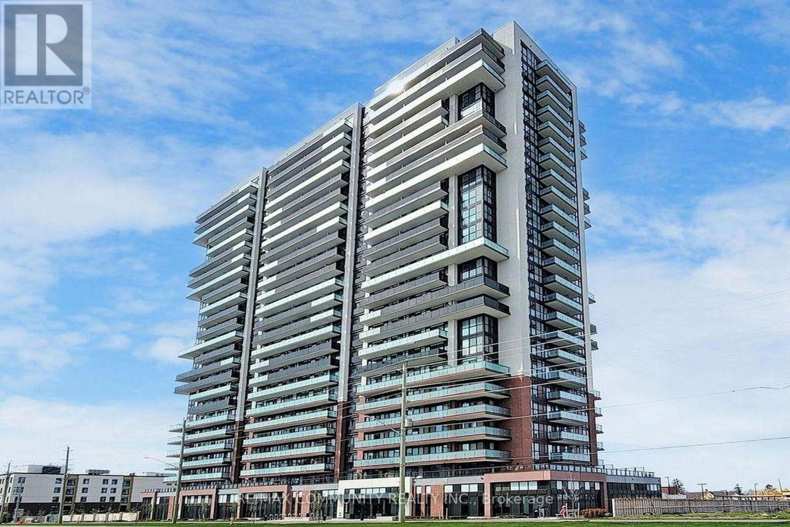 2402 - 2550 SIMCOE STREET N, Oshawa, Ontario