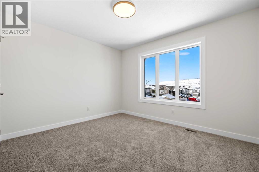 305 Precedence View, Cochrane, Alberta  T4C 3B4 - Photo 36 - A2303118
