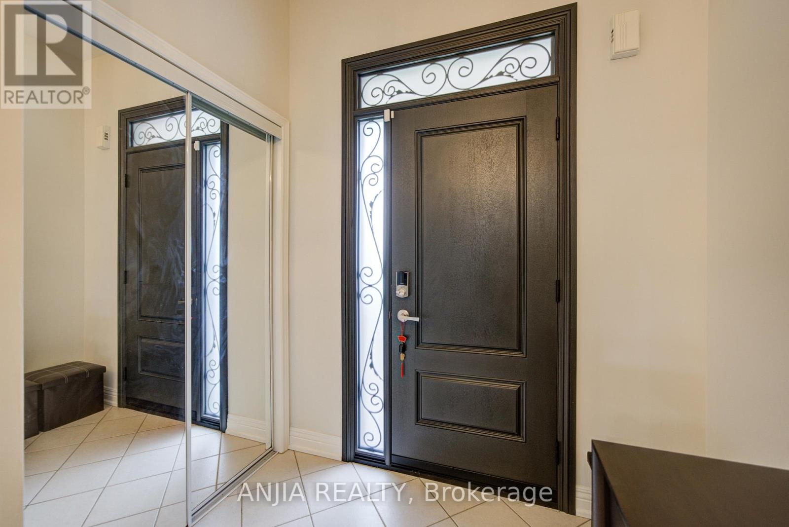 101 Gar Lehman Avenue, Whitchurch-Stouffville, Ontario  L4A 0W9 - Photo 3 - N13437168