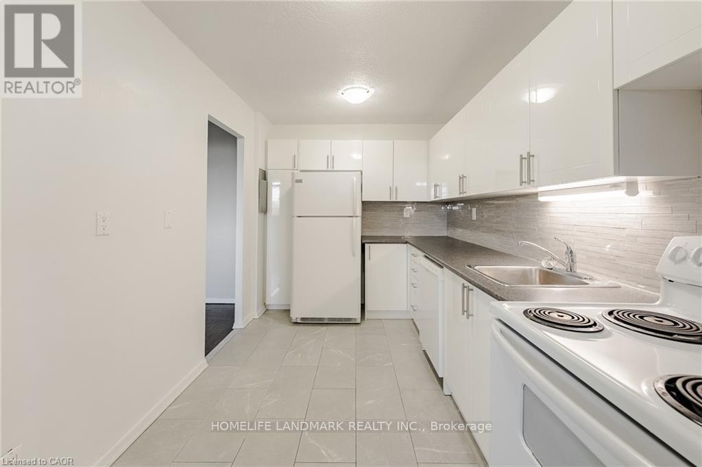401 - 770 Hager Avenue, Burlington, Ontario  L7S 1X1 - Photo 6 - W12998616