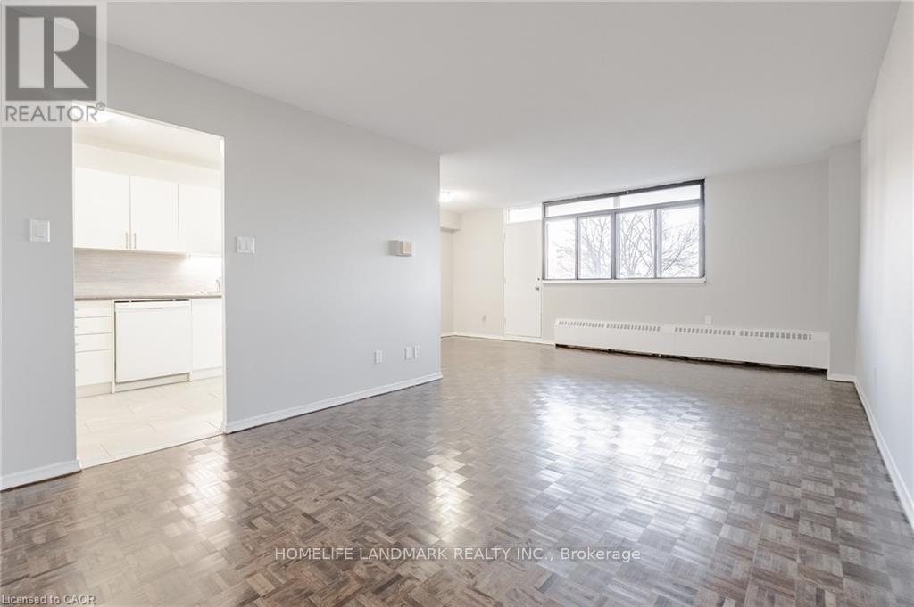 401 - 770 Hager Avenue, Burlington, Ontario  L7S 1X1 - Photo 12 - W12998616