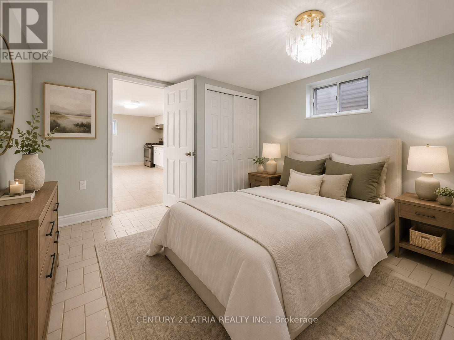 60 Council Crescent, Toronto, Ontario  M3J 1J6 - Photo 5 - W12886808