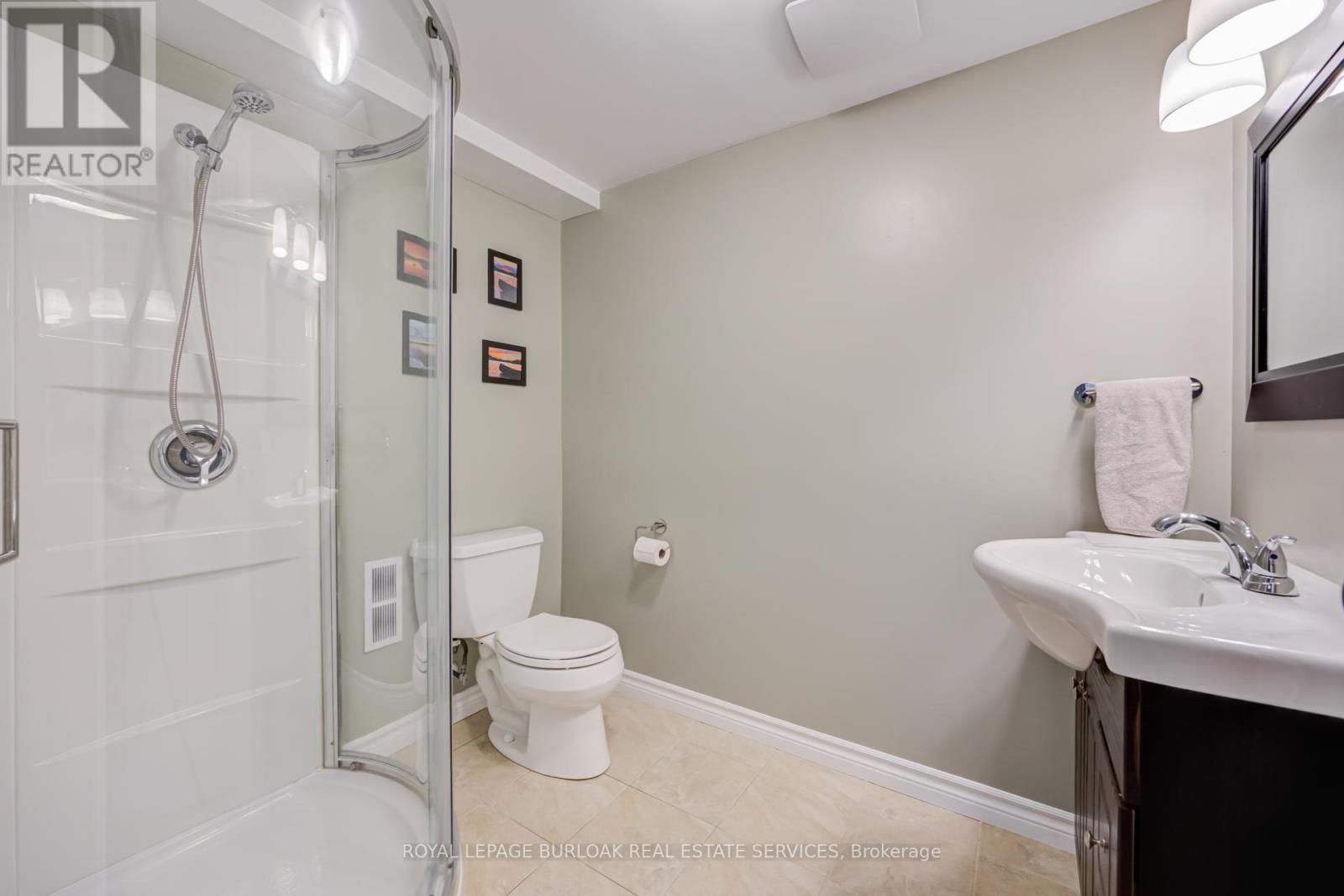2348 Malcolm Crescent, Burlington, Ontario  L7P 4H4 - Photo 30 - W13436902