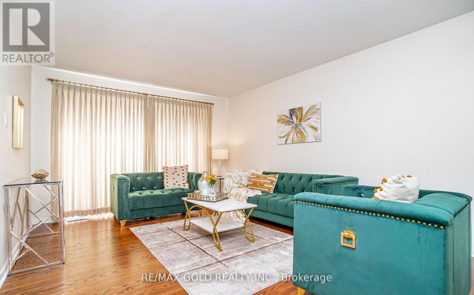 34 Deerfield Crescent, Brampton, Ontario  L6T 1K7 - Photo 10 - W13437010