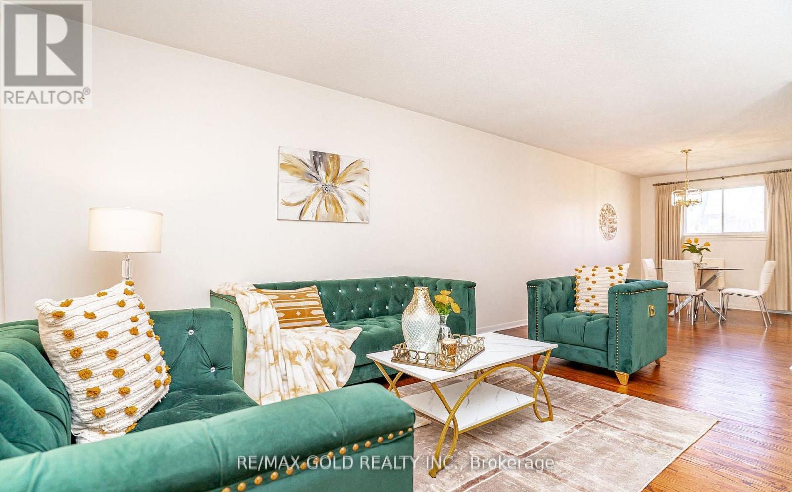 34 Deerfield Crescent, Brampton, Ontario  L6T 1K7 - Photo 11 - W13437010