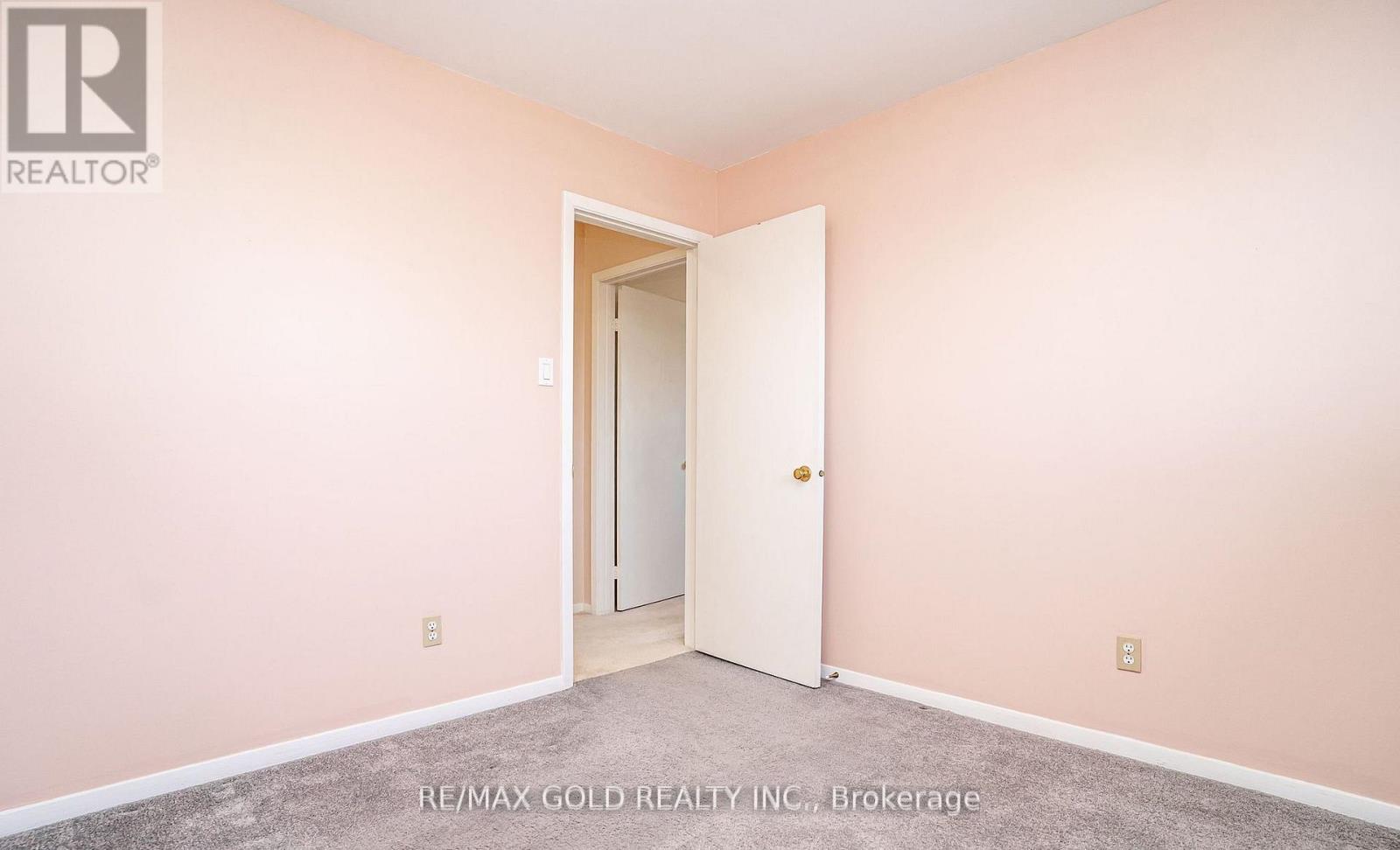 34 Deerfield Crescent, Brampton, Ontario  L6T 1K7 - Photo 24 - W13437010