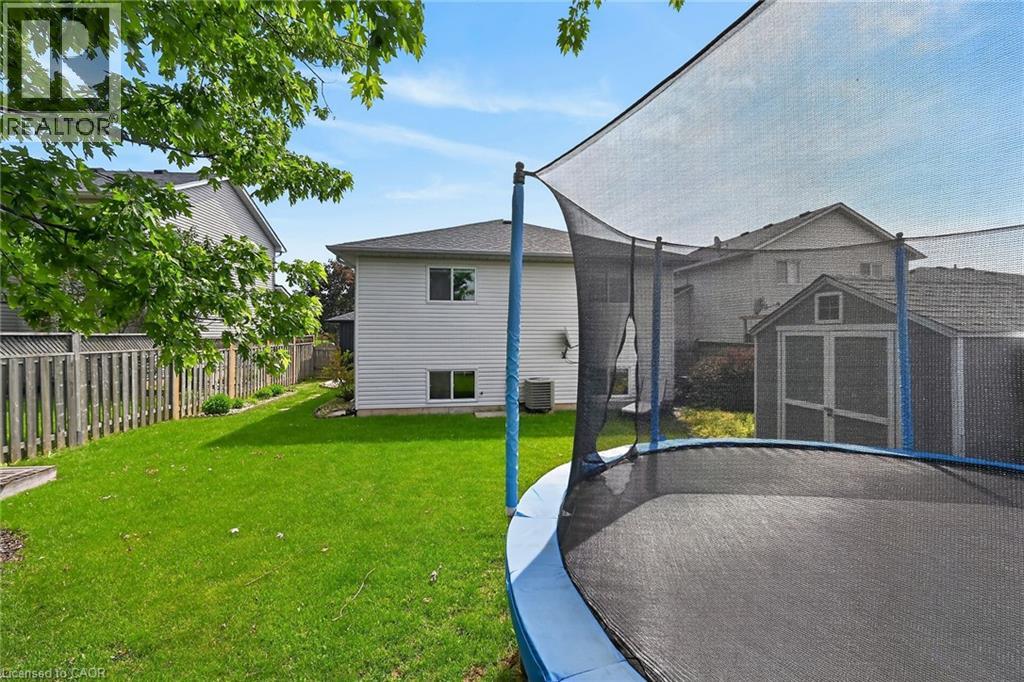 11 Stuart Street, Caledonia, Ontario  N3W 2L3 - Photo 41 - 40839314
