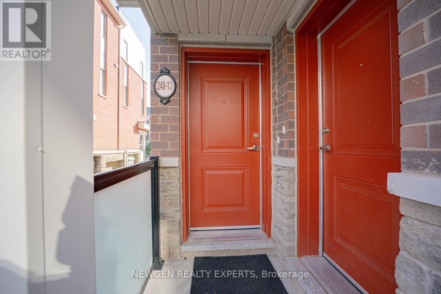 13 - 240 Lagerfeld Drive, Brampton, Ontario  L7A 5G9 - Photo 4 - W13437208