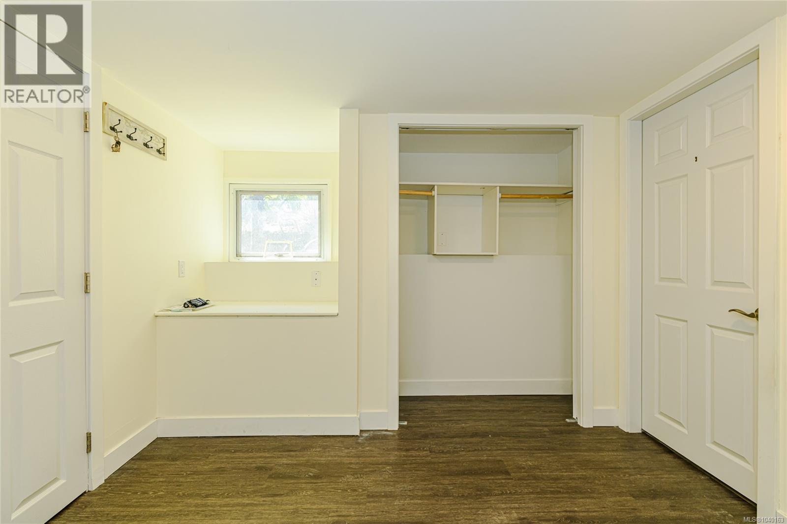 585 Baker St, Saanich, British Columbia  V8Z 2H6 - Photo 25 - 1040163