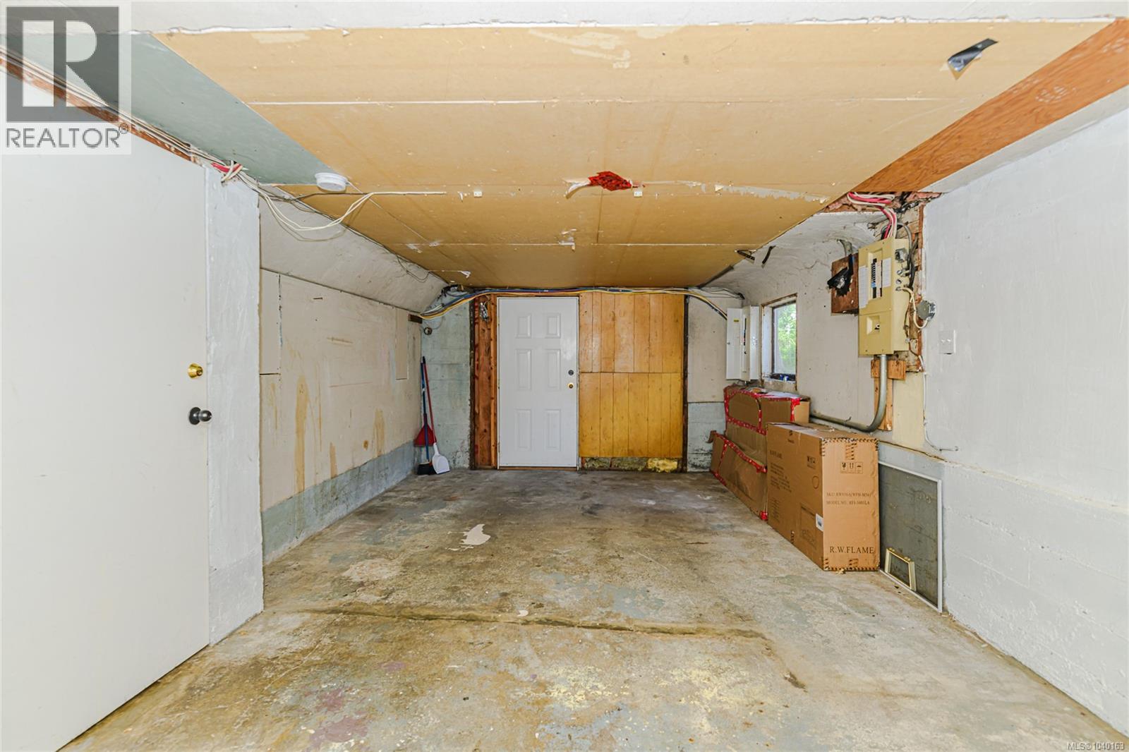 585 Baker St, Saanich, British Columbia  V8Z 2H6 - Photo 29 - 1040163
