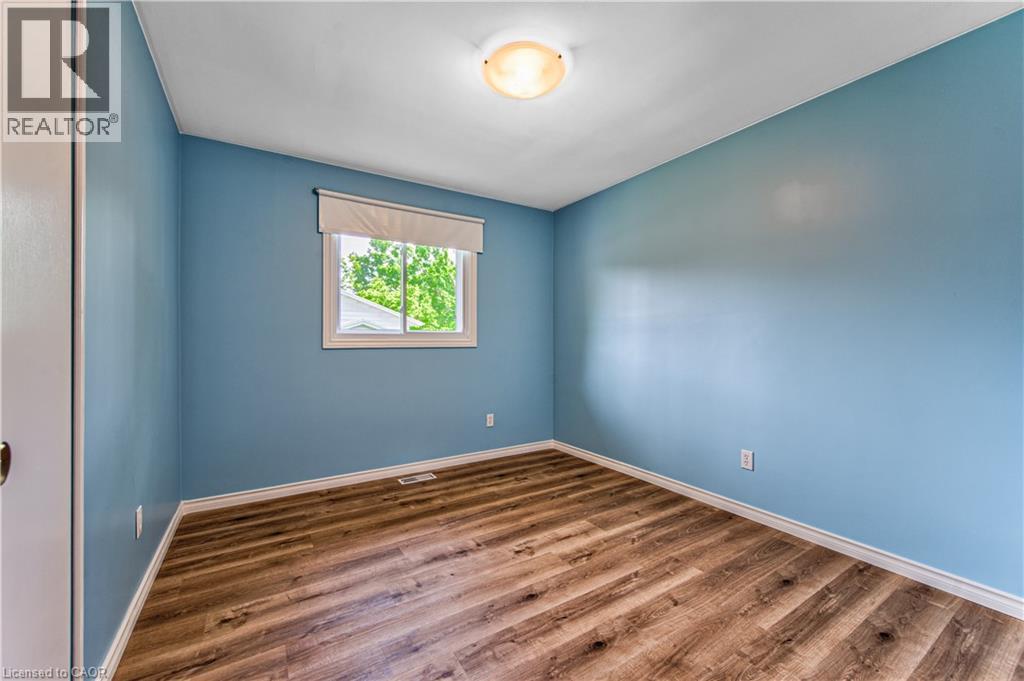 598 Glen Forrest Boulevard, Waterloo, Ontario  N2L 4J8 - Photo 22 - 40834178