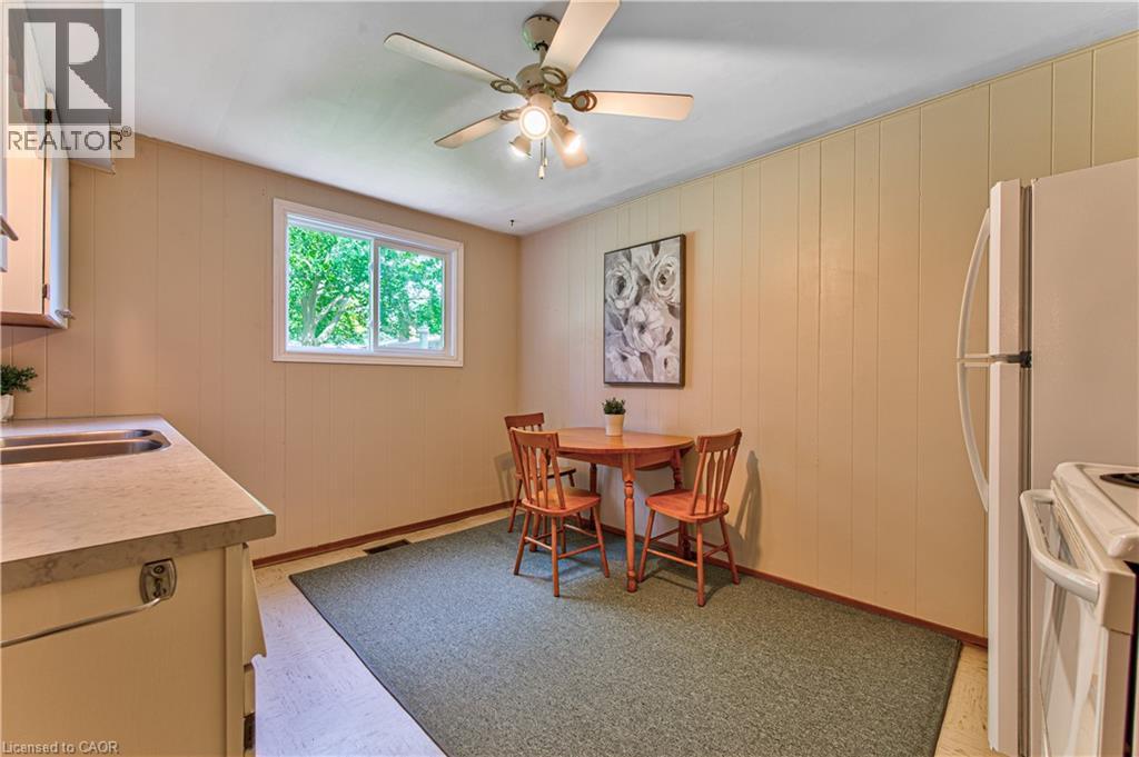 598 Glen Forrest Boulevard, Waterloo, Ontario  N2L 4J8 - Photo 39 - 40834178