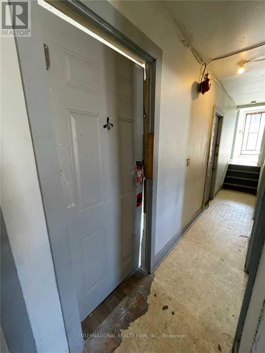 172 Beach Road, Hamilton, Ontario  L8L 4A5 - Photo 11 - X13436994