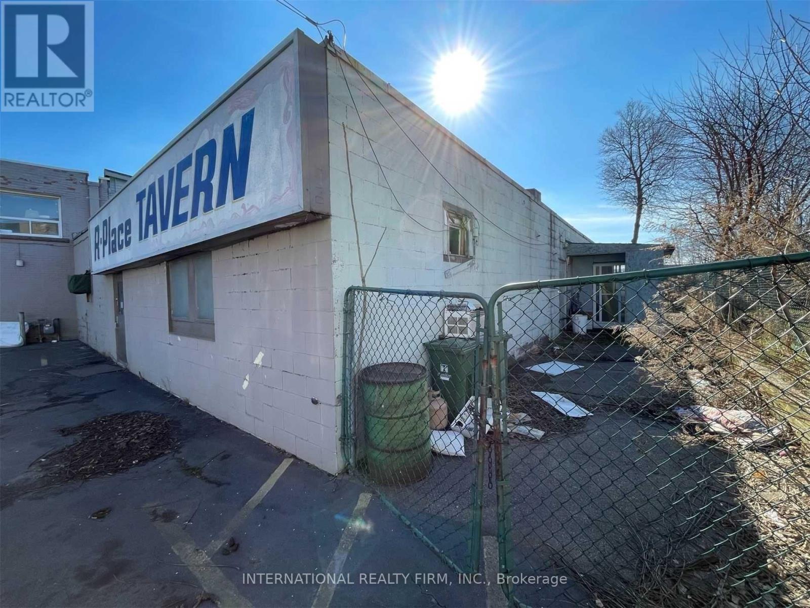 172 Beach Road, Hamilton, Ontario  L8L 4A5 - Photo 6 - X13436994