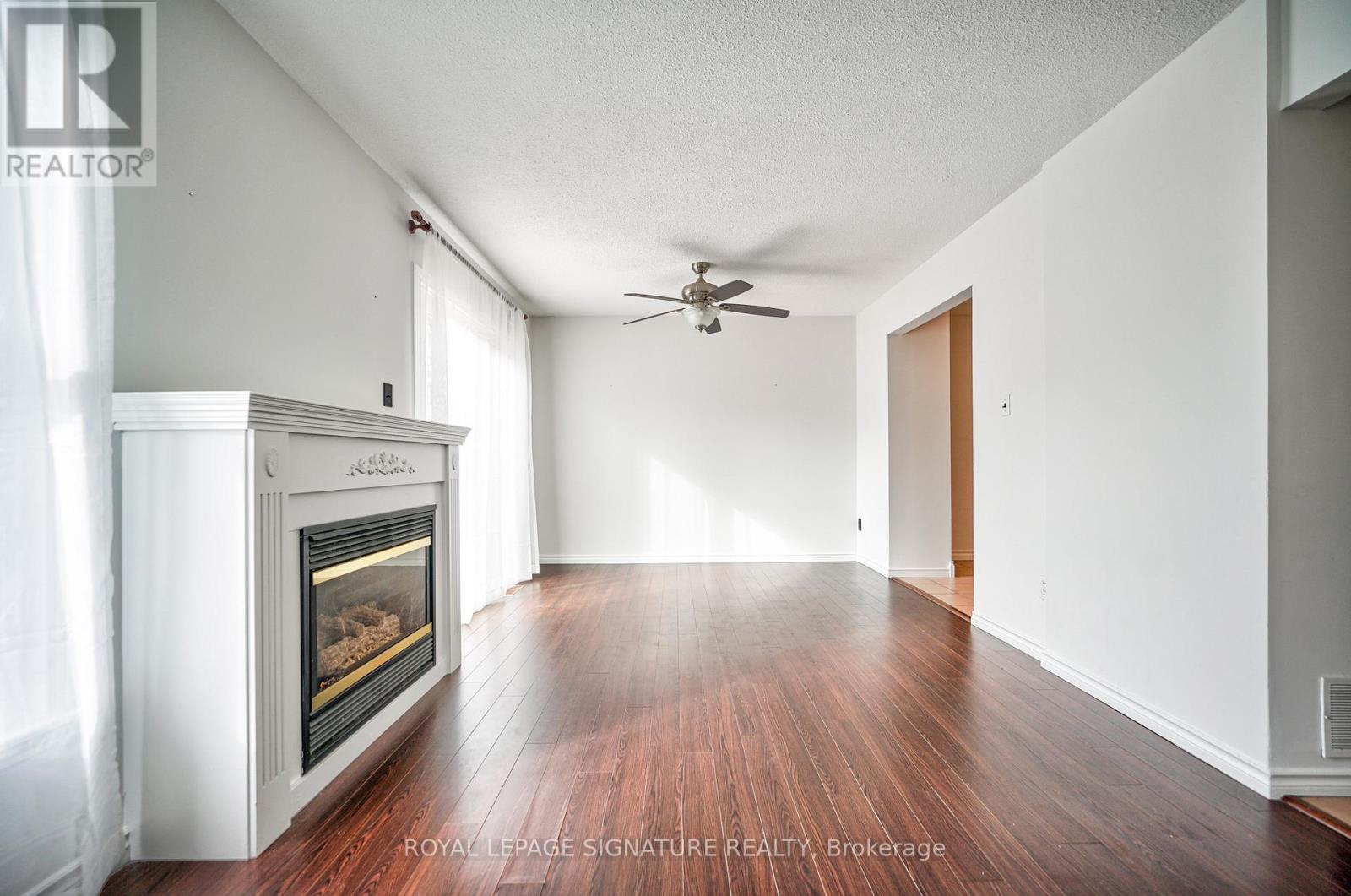 16 Christie Crescent, Barrie, Ontario  L4N 4W8 - Photo 8 - S13248604