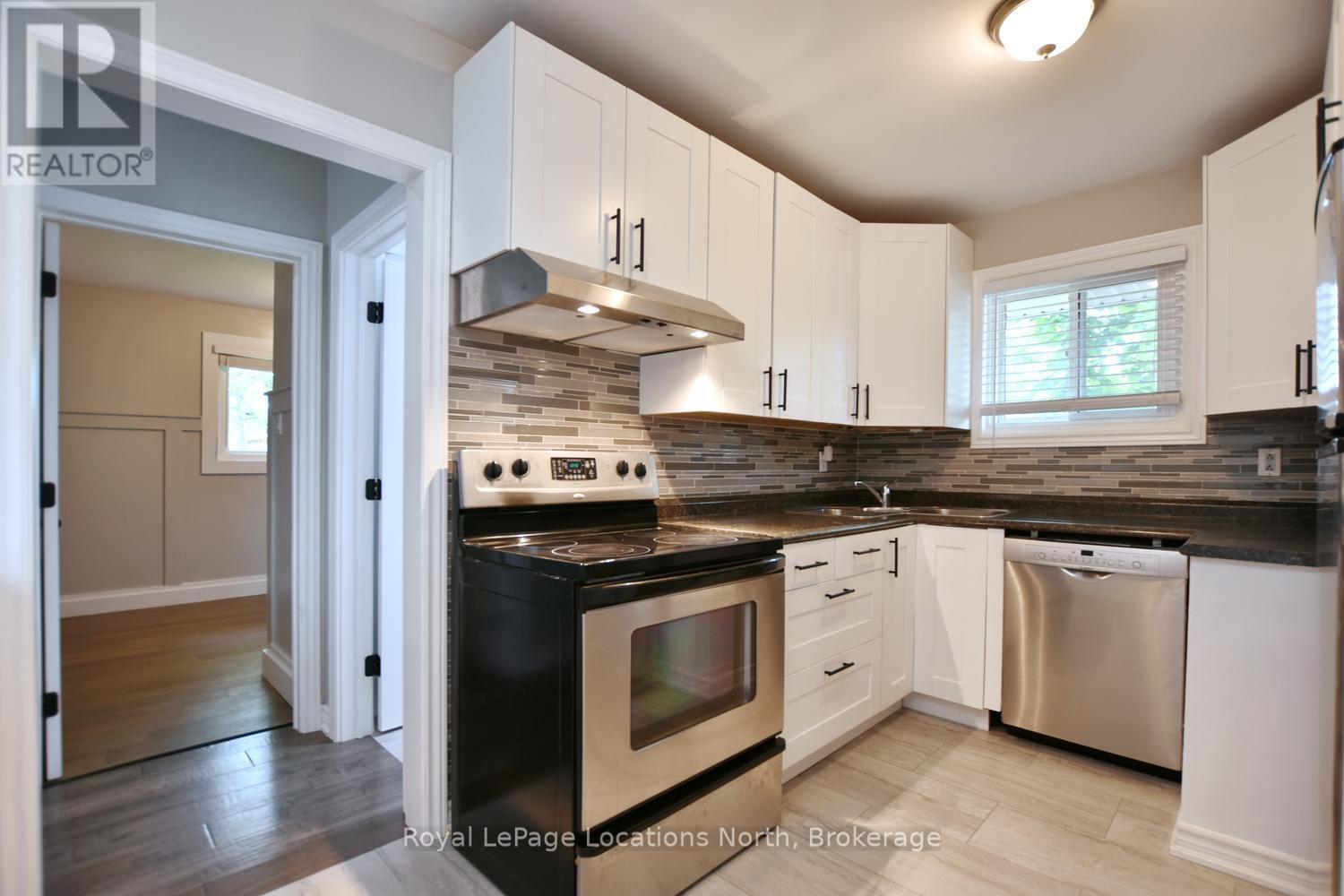 638 Oak Street, Collingwood, Ontario  L9Y 2Z8 - Photo 18 - S13437270