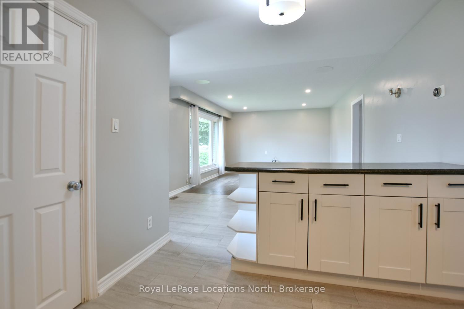 638 Oak Street, Collingwood, Ontario  L9Y 2Z8 - Photo 20 - S13437270
