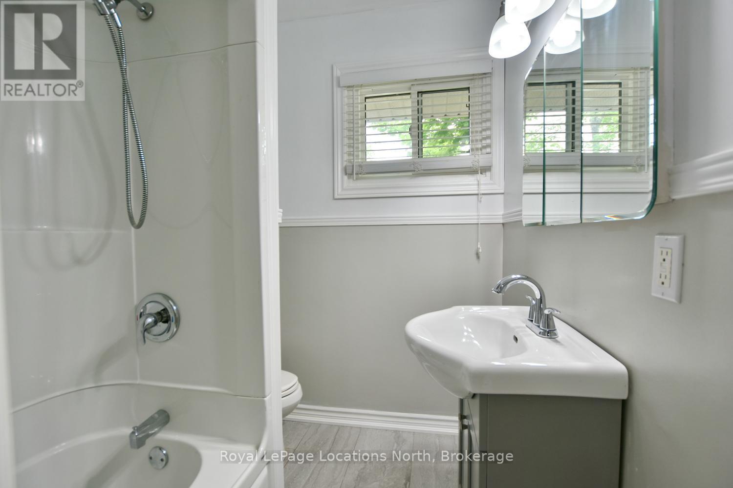 638 Oak Street, Collingwood, Ontario  L9Y 2Z8 - Photo 26 - S13437270