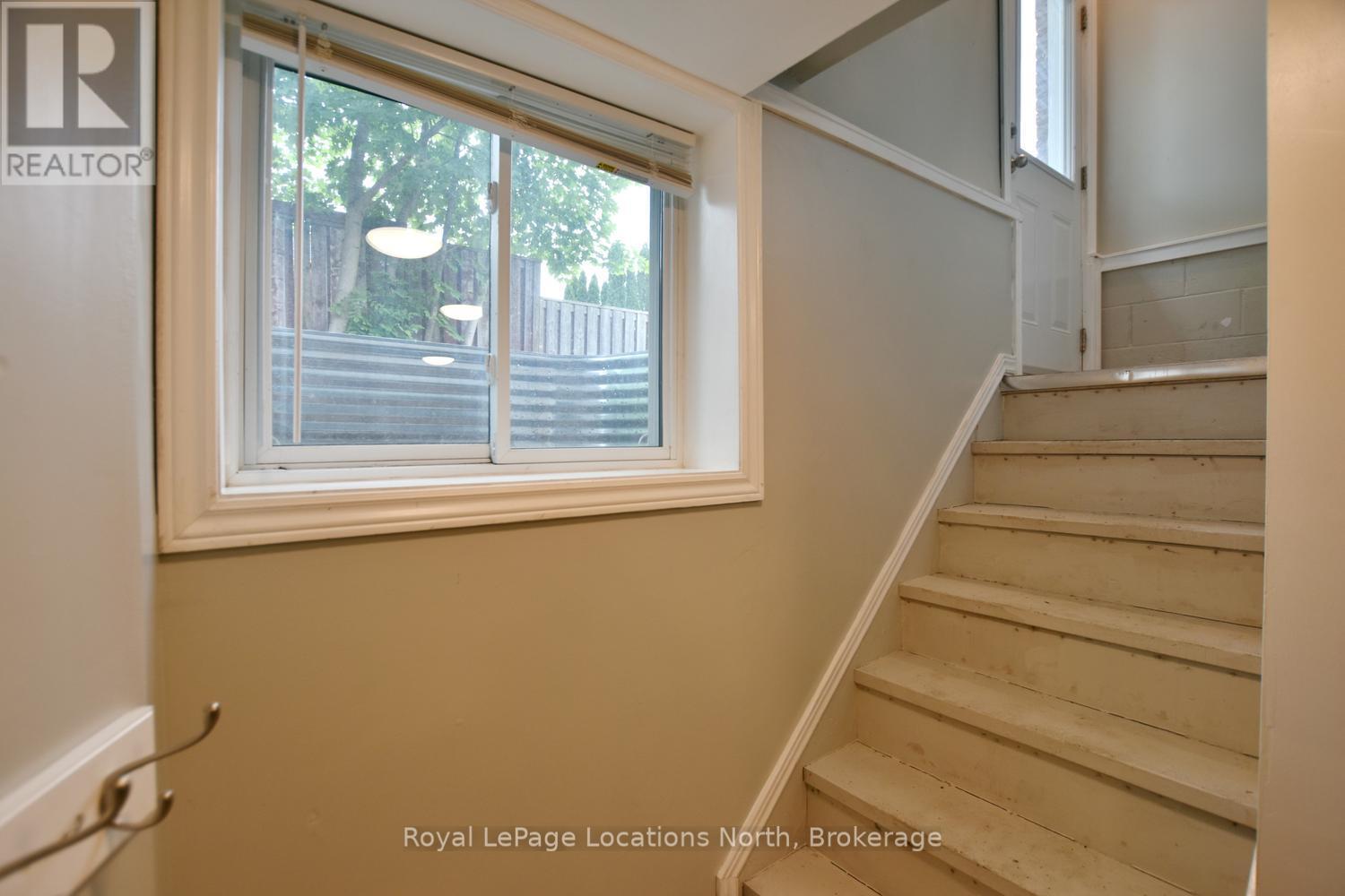 638 Oak Street, Collingwood, Ontario  L9Y 2Z8 - Photo 35 - S13437270