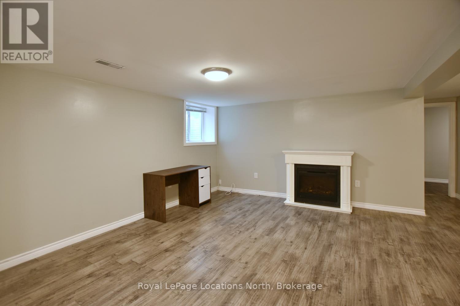 638 Oak Street, Collingwood, Ontario  L9Y 2Z8 - Photo 36 - S13437270