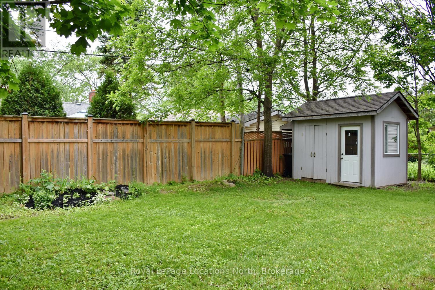 638 Oak Street, Collingwood, Ontario  L9Y 2Z8 - Photo 7 - S13437270