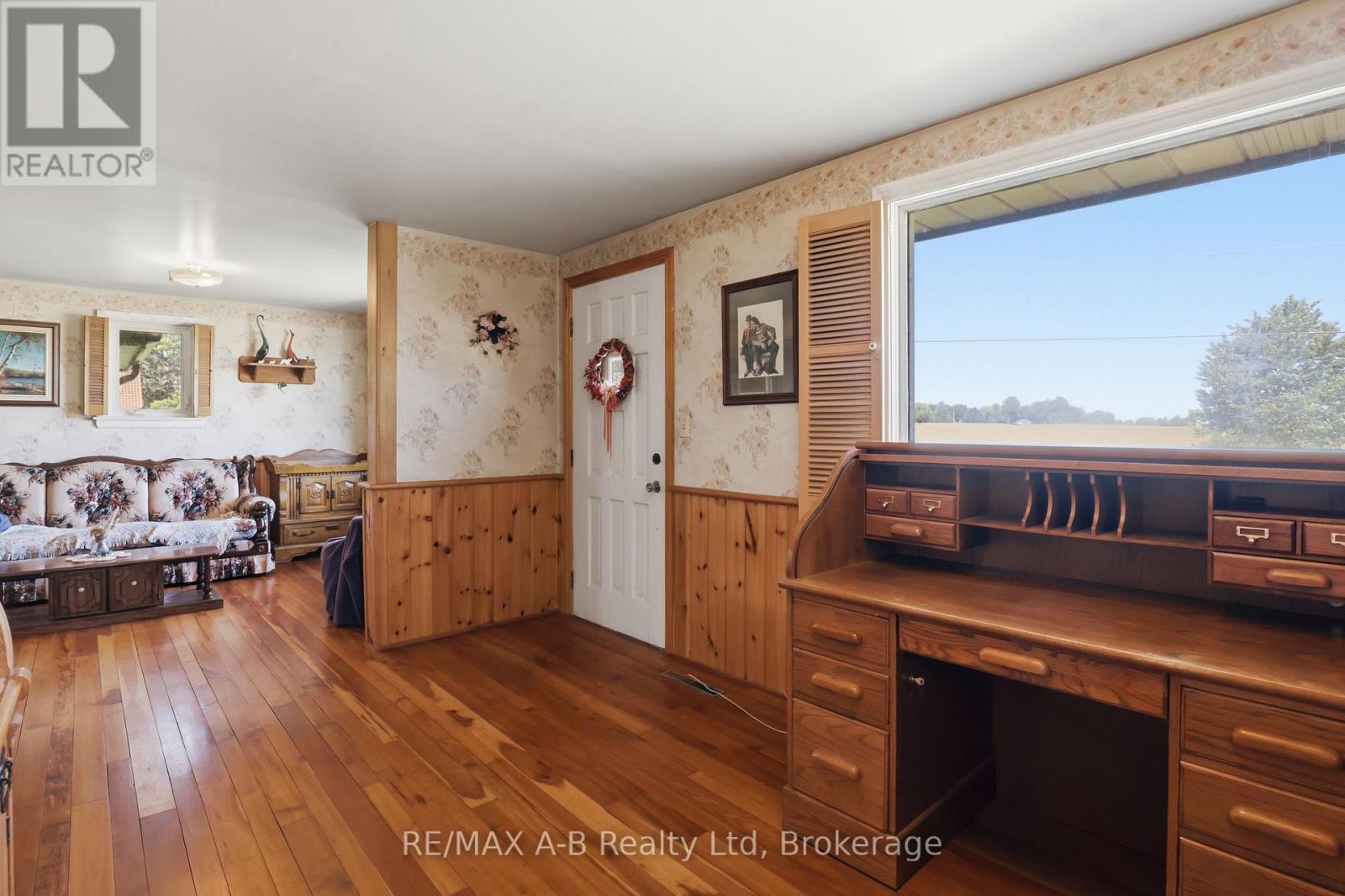 1033 Perth Rd 139 Line W, Perth South, Ontario N0M 1V0 - Photo 21 - X13437238