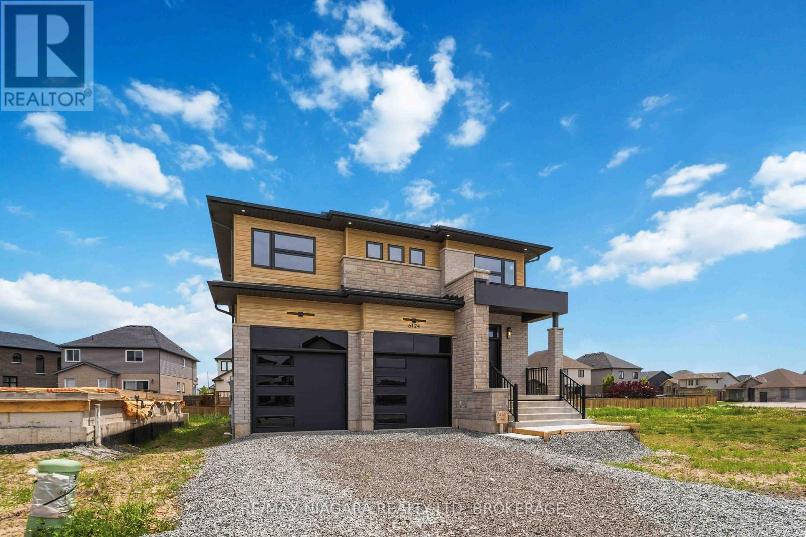 6124 CURLIN CRESCENT, Niagara Falls, Ontario
