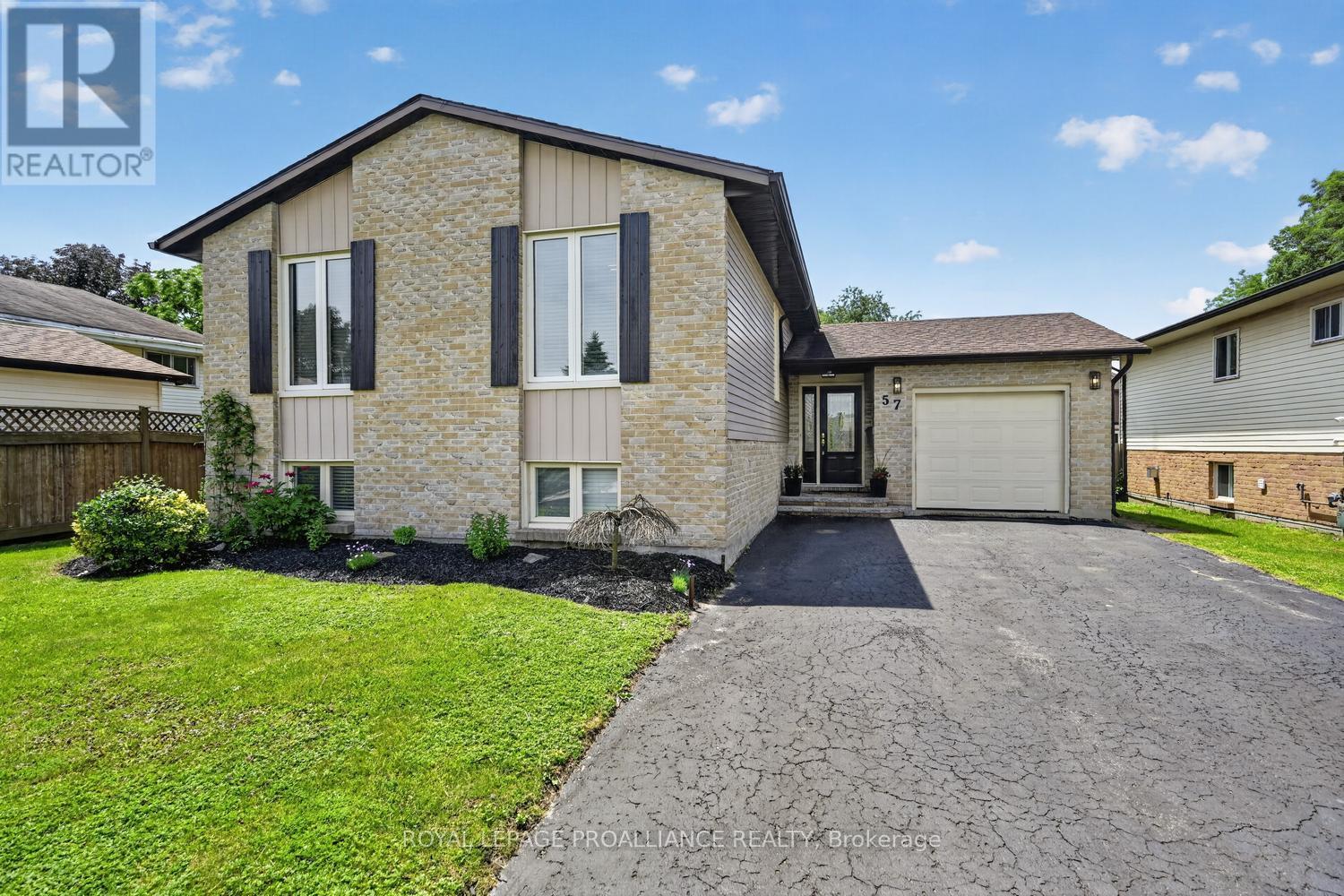 57 Cambridge Crescent, Brockville, Ontario  K6V 6L7 - Photo 1 - X13437408