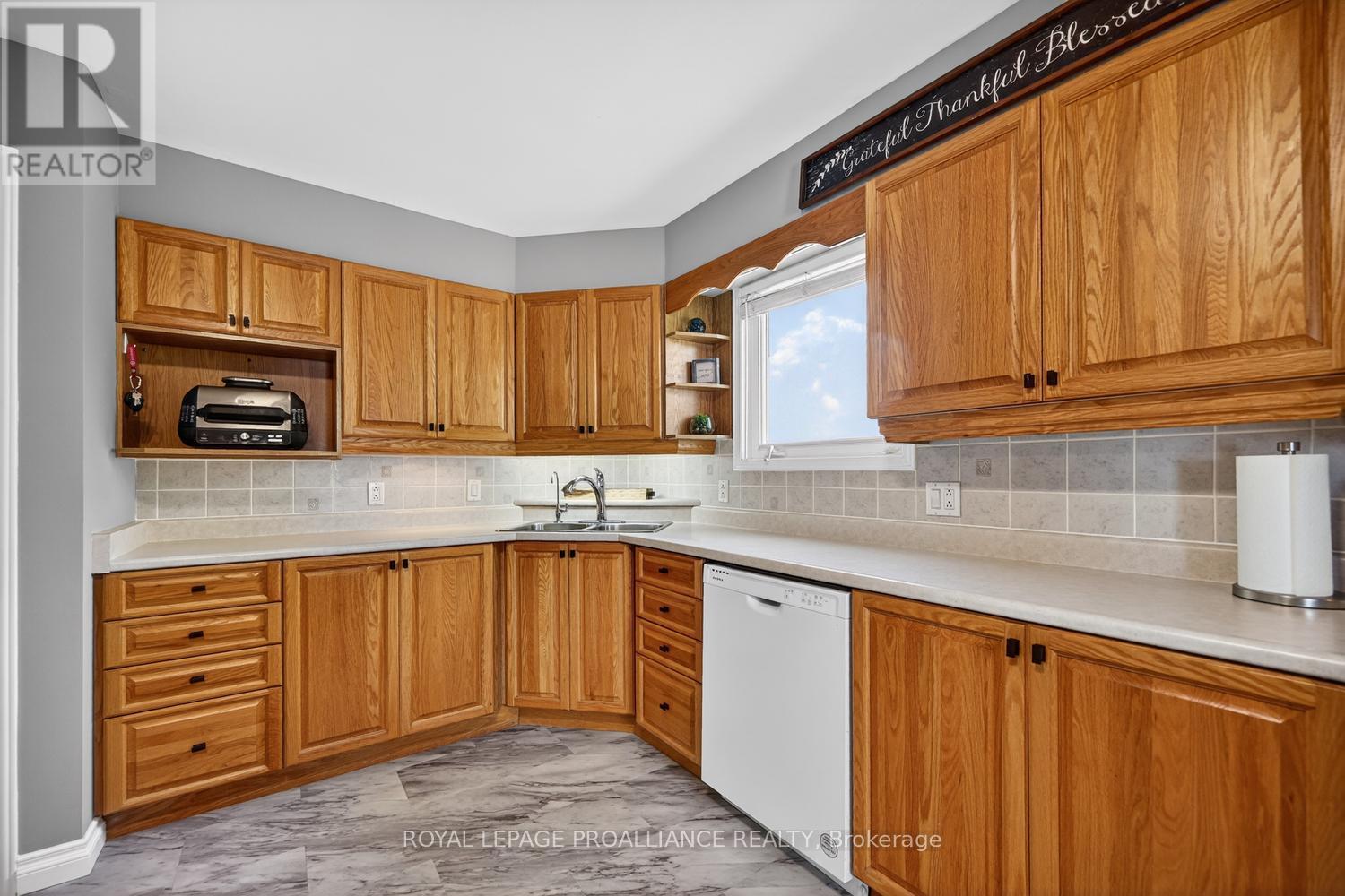 57 Cambridge Crescent, Brockville, Ontario  K6V 6L7 - Photo 15 - X13437408