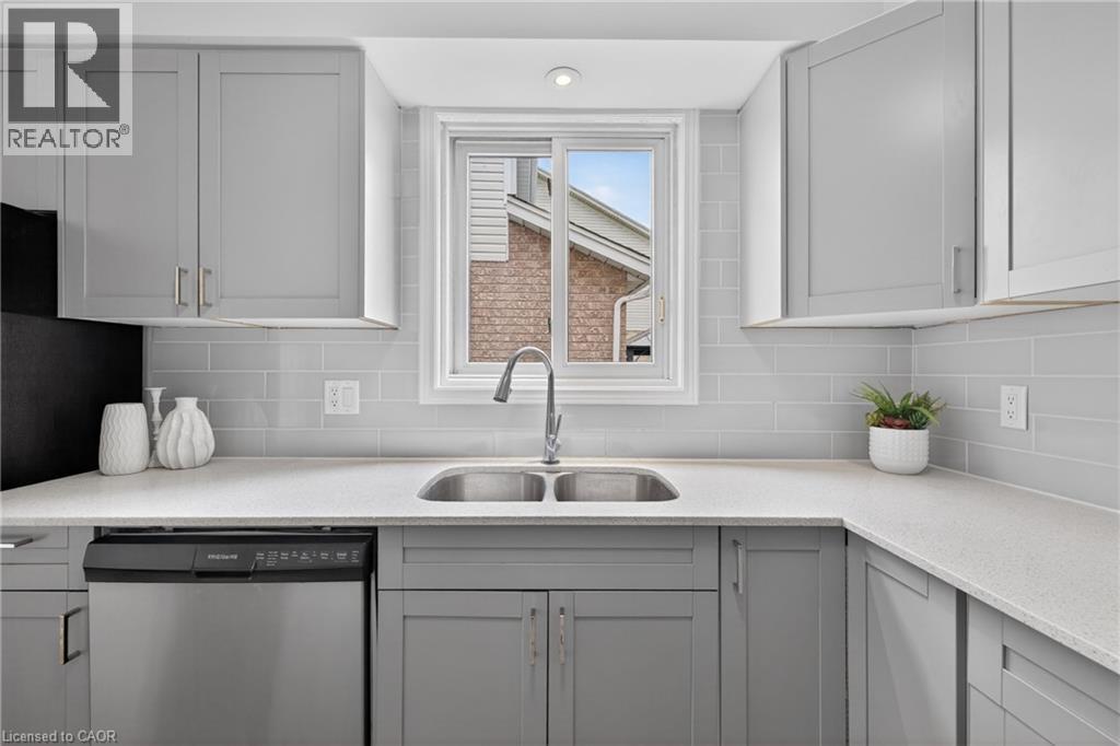 47 Marisa Street, Kitchener, Ontario  N2K 3V8 - Photo 9 - 40838844