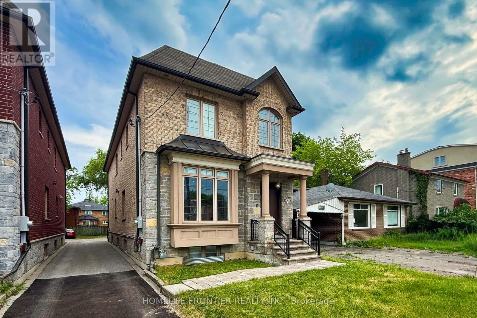 183 Finch Avenue E, Toronto, Ontario M2N 4R8 - Photo 3 - C13272530