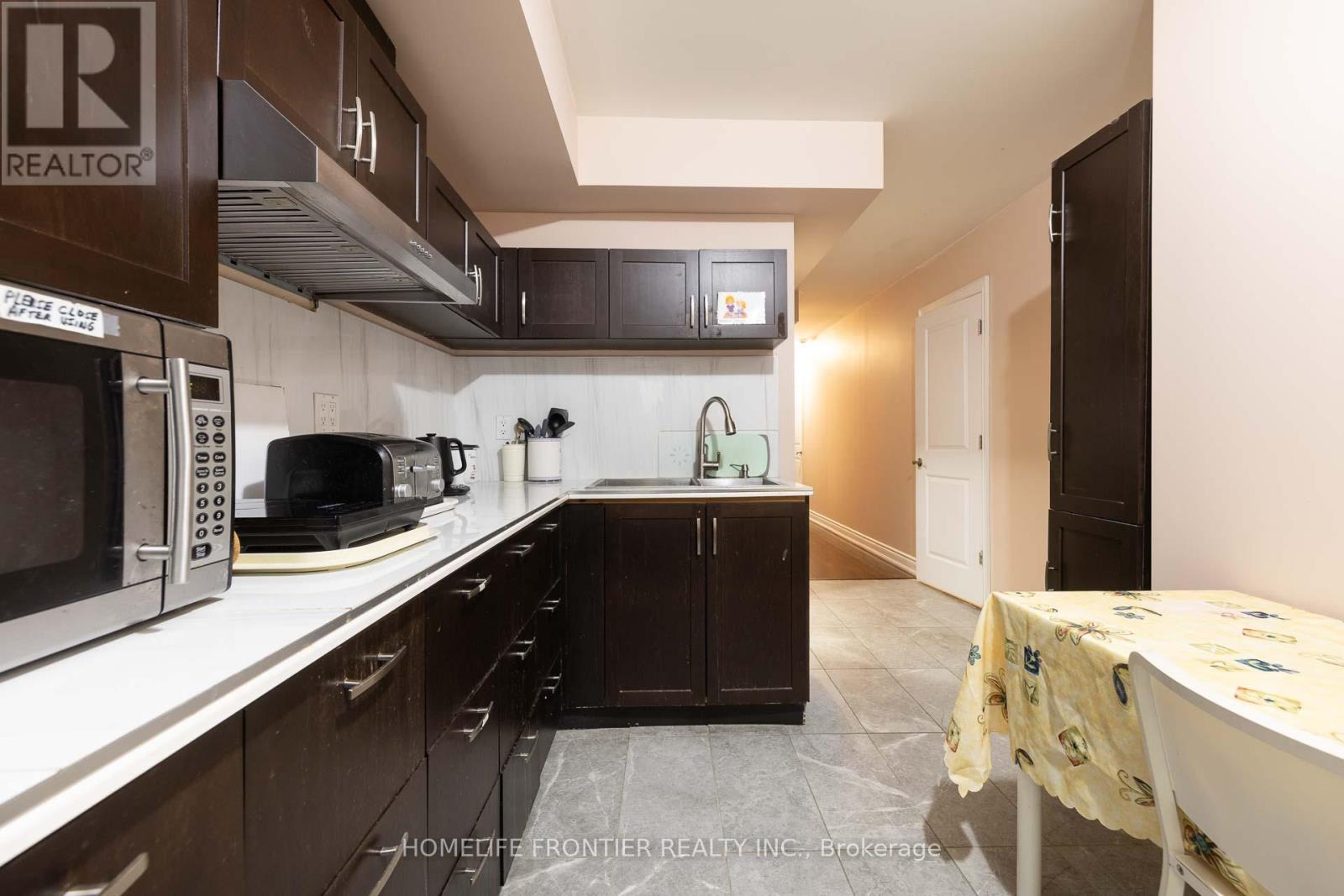 183 Finch Avenue E, Toronto, Ontario M2N 4R8 - Photo 40 - C13272530
