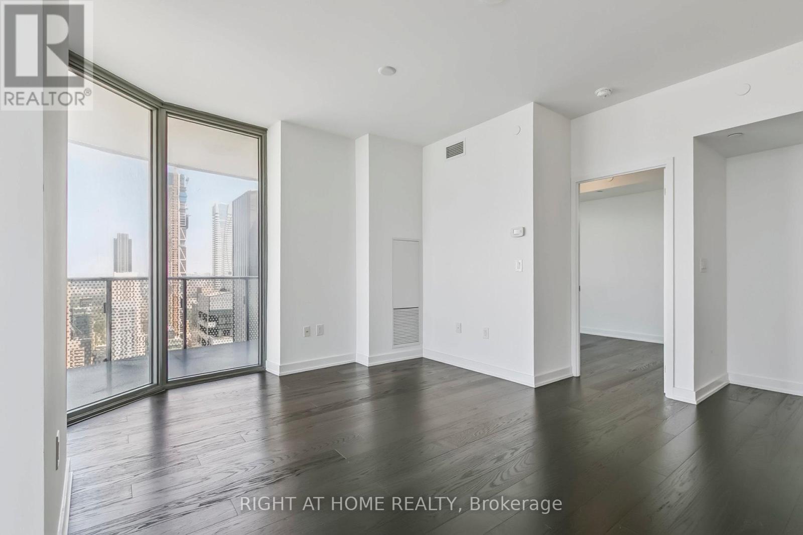5408 - 11 Wellesley St W Avenue, Toronto, Ontario  M4Y 1E8 - Photo 15 - C13418232