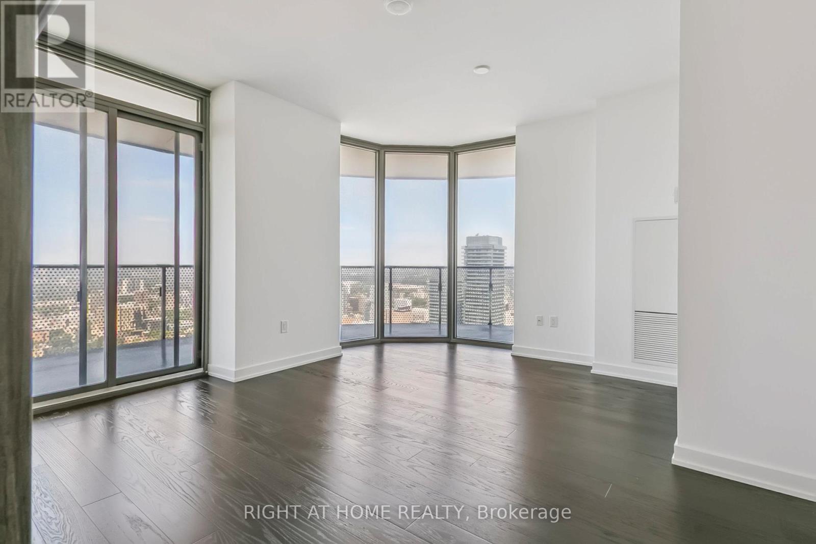 5408 - 11 Wellesley St W Avenue, Toronto, Ontario  M4Y 1E8 - Photo 20 - C13418232