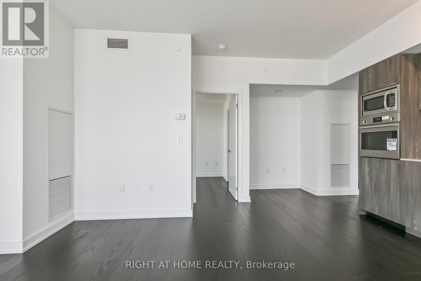5408 - 11 Wellesley St W Avenue, Toronto, Ontario  M4Y 1E8 - Photo 6 - C13418232