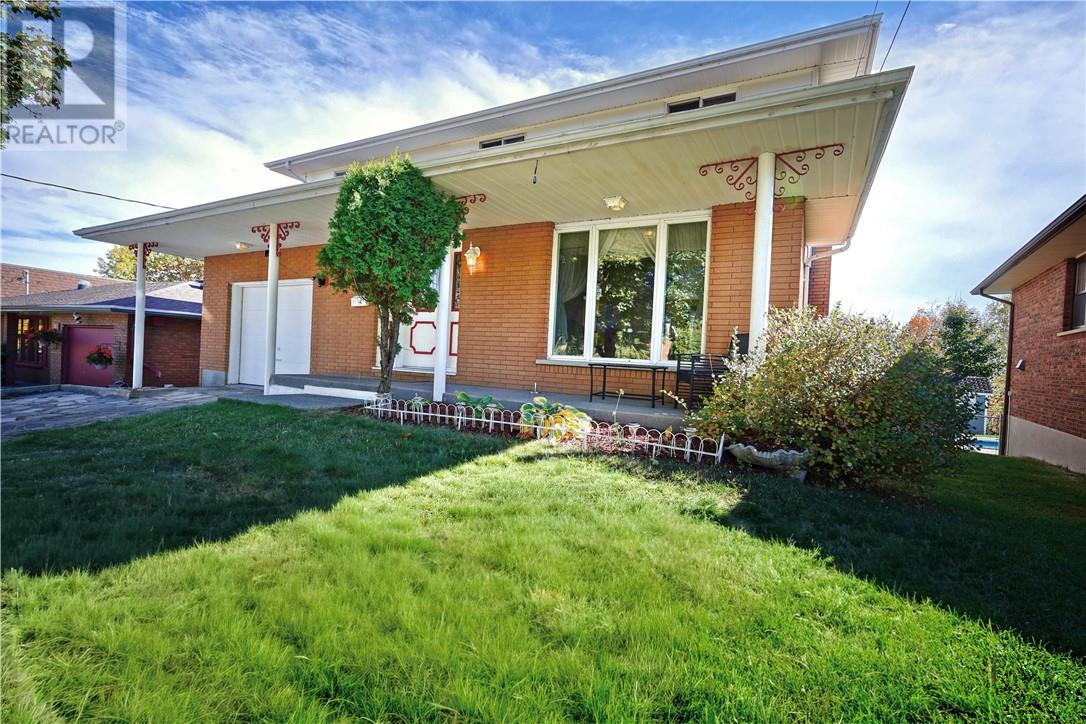 781 Grandview, Sudbury, Ontario  P3A 4Z8 - Photo 2 - 2128521