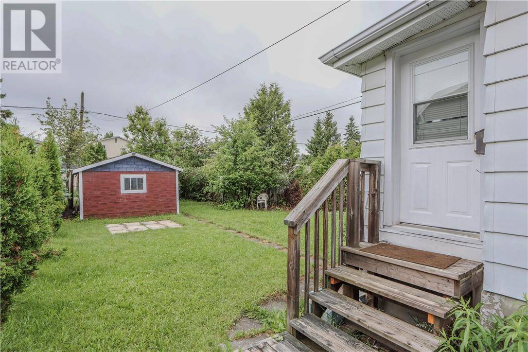 37 Caruso Street, Coniston, Ontario  P0M 1M0 - Photo 3 - 2128478