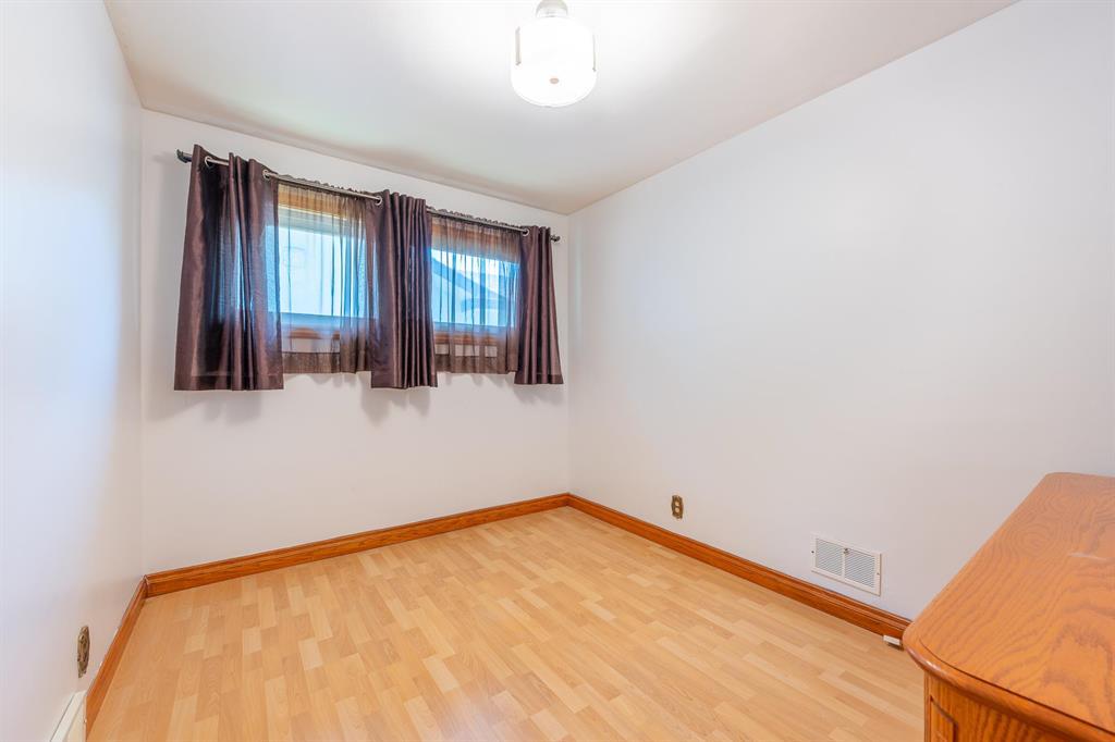 7 Durness Bay, Winnipeg, Manitoba R2K 2V6 - Photo 19 - 202613296
