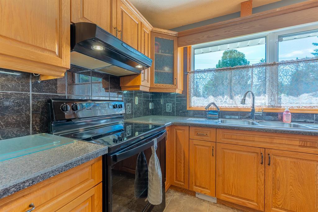 7 Durness Bay, Winnipeg, Manitoba R2K 2V6 - Photo 8 - 202613296