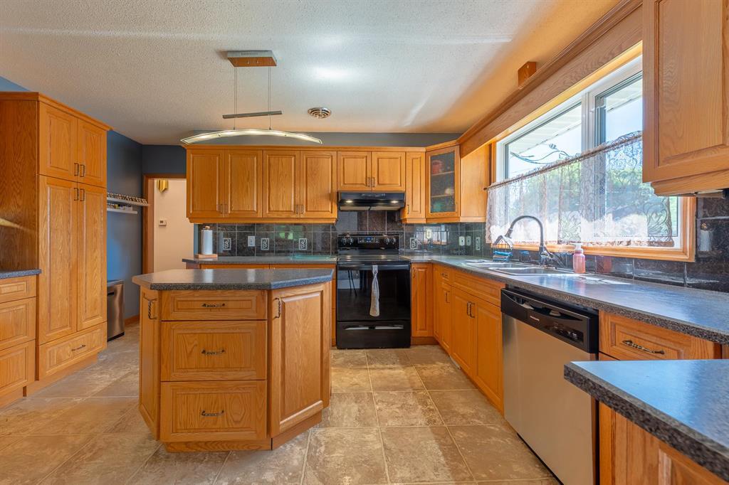 7 Durness Bay, Winnipeg, Manitoba R2K 2V6 - Photo 5 - 202613296